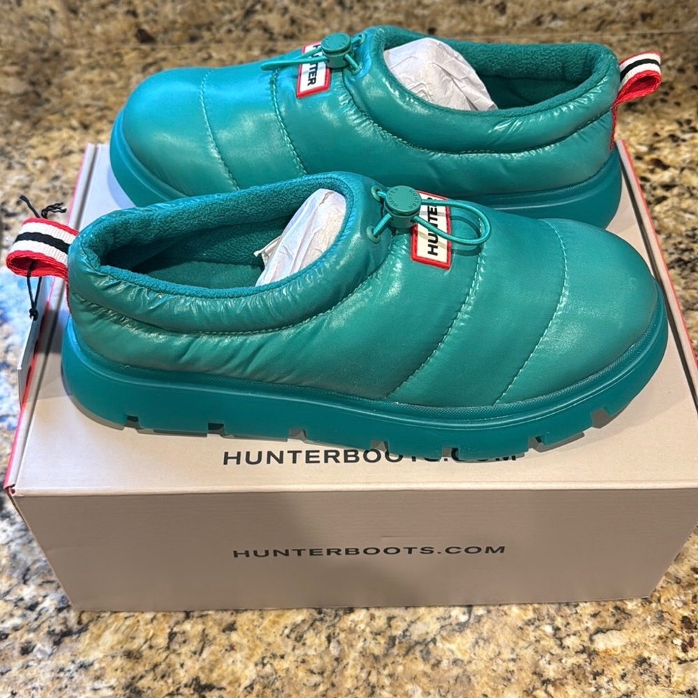 Hunter Boots Women's Madison Lug Sole Insulated Water Resistant Slip-on Shoes